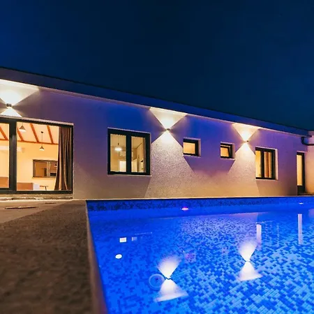 New Home, With Pool In Near Makarska