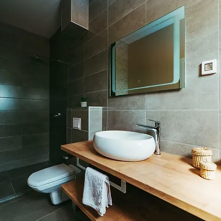 New Home, With Pool In Near Makarska *