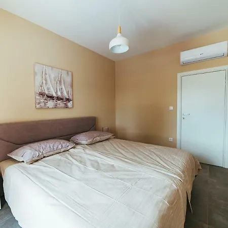 Βίλα New Home, With Pool In Near Makarska Imotski