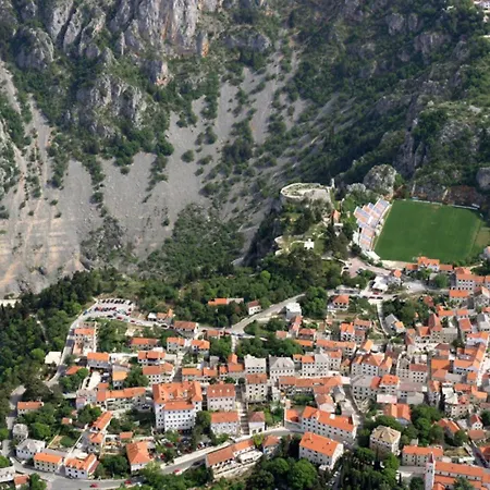 New Home, With Pool In Near Makarska Βίλα