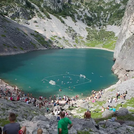 Βίλα New Home, With Pool In Near Makarska *